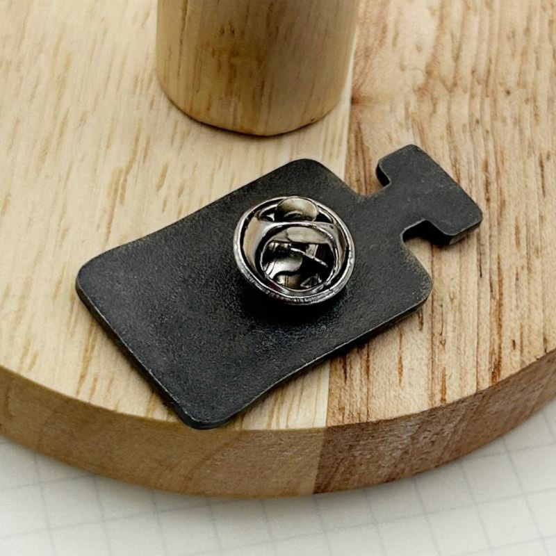 Without Color Badge Love Figure 011 YWTY（2）